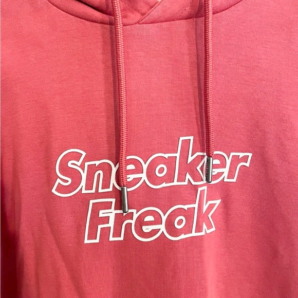 Sneaker Freak Hoodie Red Pullover Sweatshirt Like New‎ Size S - Picture 1 of 8